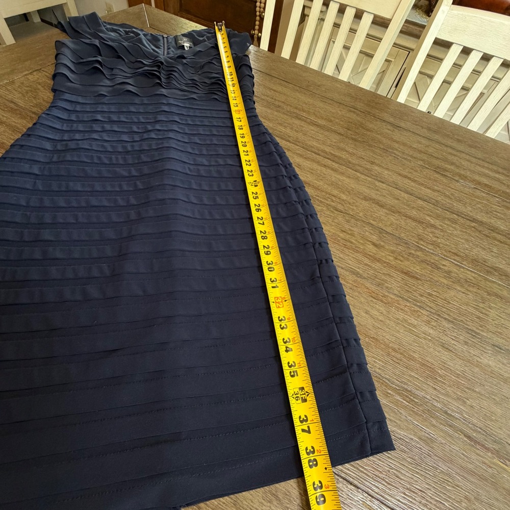 Adrianna Papell Navy Blue Tiered Ruffle Sheath Dress Size 8 V-Neck Cocktail - Picture 10 of 11